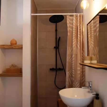 アパート El Nido ラ・テスト・ド・ビュシュ