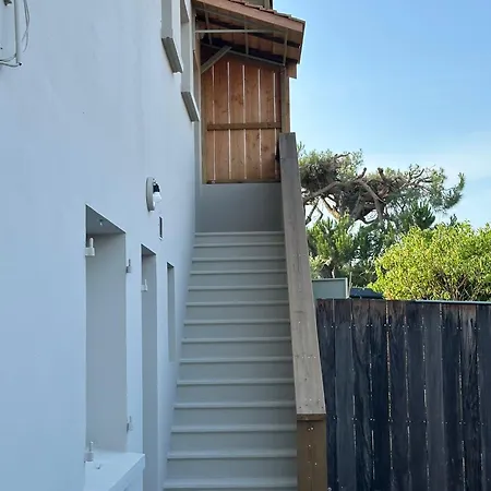 El Nido アパート